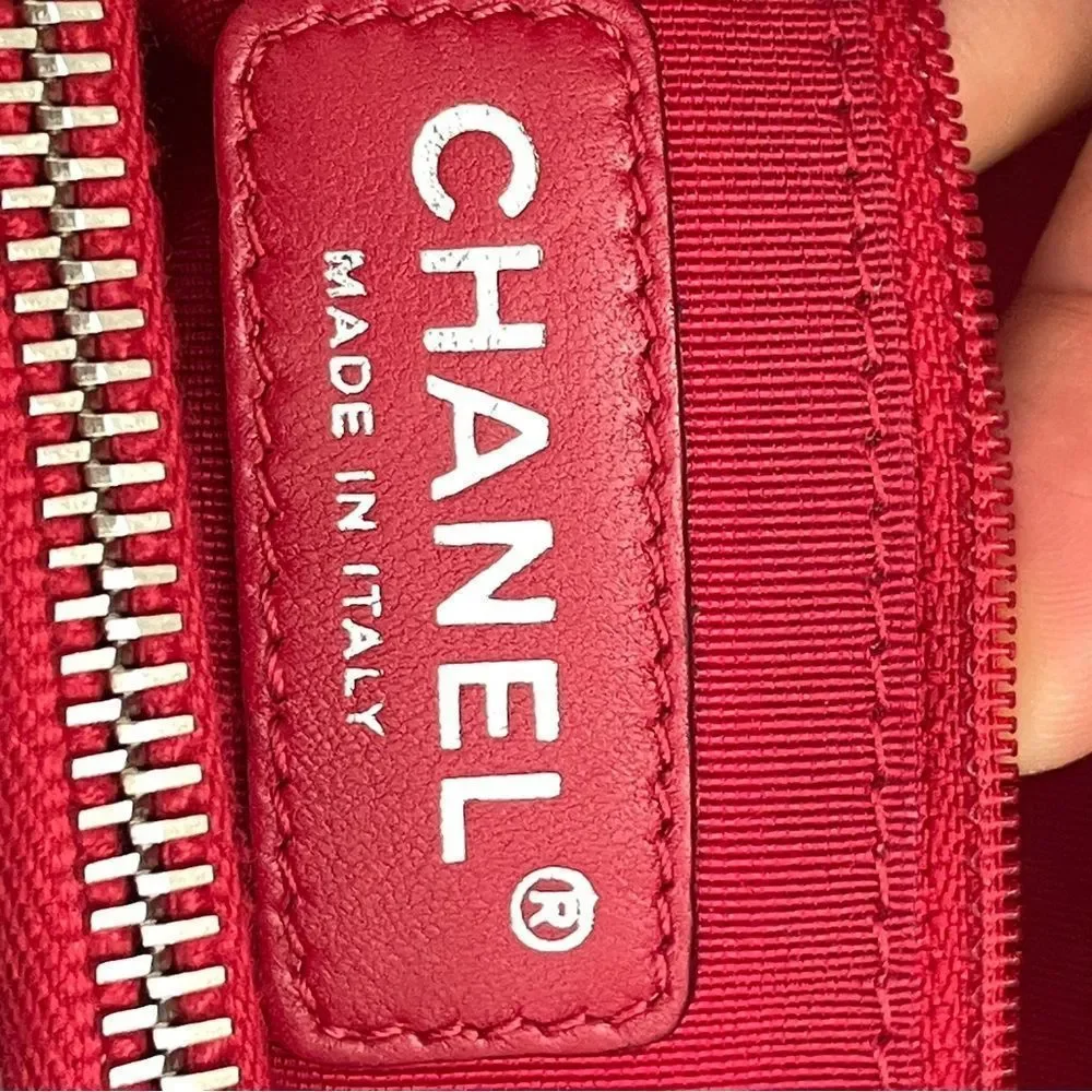 100% authentic CHANEL gst red patent silver hardware - Picture 7 of 10
